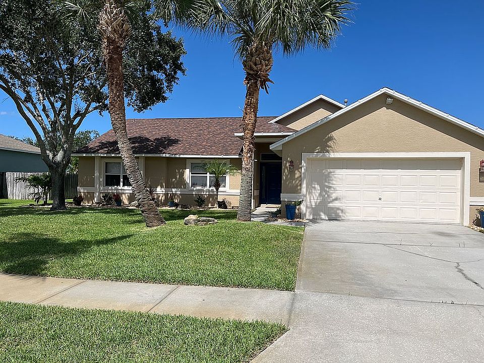 1st image of 1055 Egret Lake Way