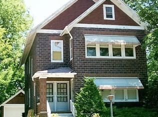 210 1/2 N Dixon Ave, Dixon, IL 61021