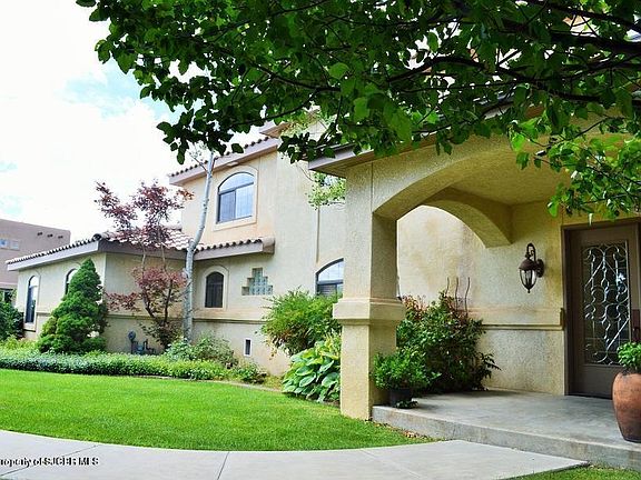 2nd image of 4480 Bella Vista Cir