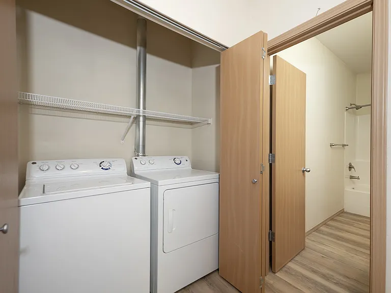 3x2 Townhome w/Garage - 1280 sq ft 3x2 Townhome w/Garage - 1280 sq ft