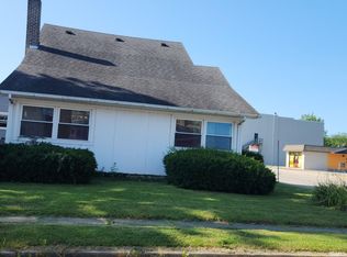 40 E Washington St, Upland, IN 46989