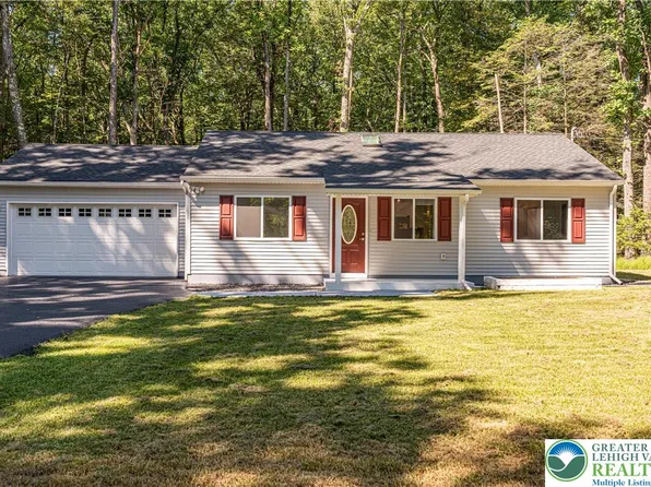 241 Lower Valley Dr, Kunkletown, PA 18058