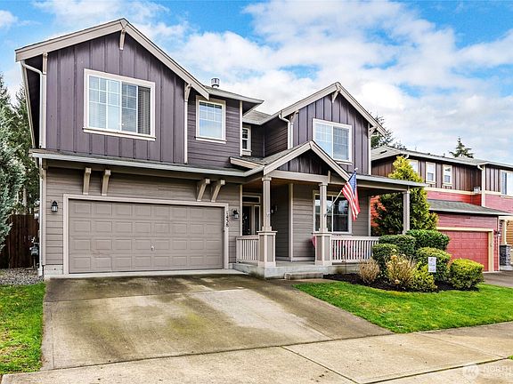 3rd image of 1438 Farina Loop SE