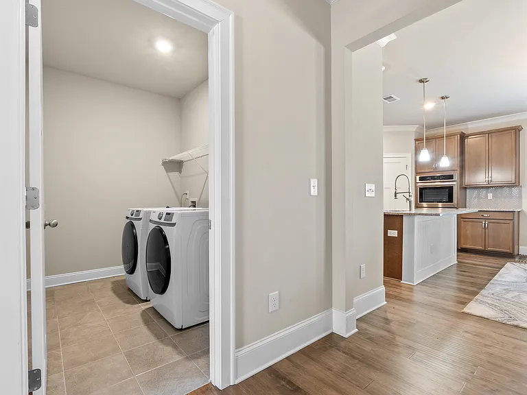 7435 Red Poppy Dr — Photo 18
