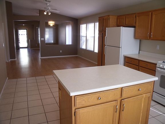 Kitchen & Dining Room