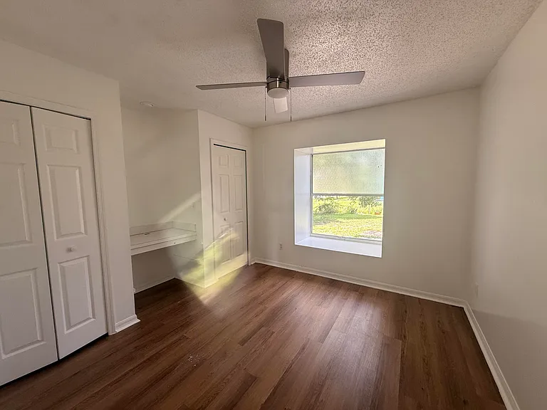 1765 SW Desert Ave — Photo 5