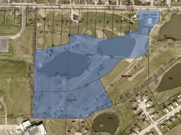 22 Country Club Dr, Pleasant Hill, MO 64080