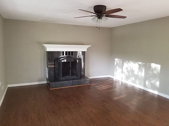 2nd image of 340 Sonora Ave