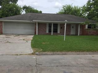 500 Inwood Dr, Baytown, TX 77521