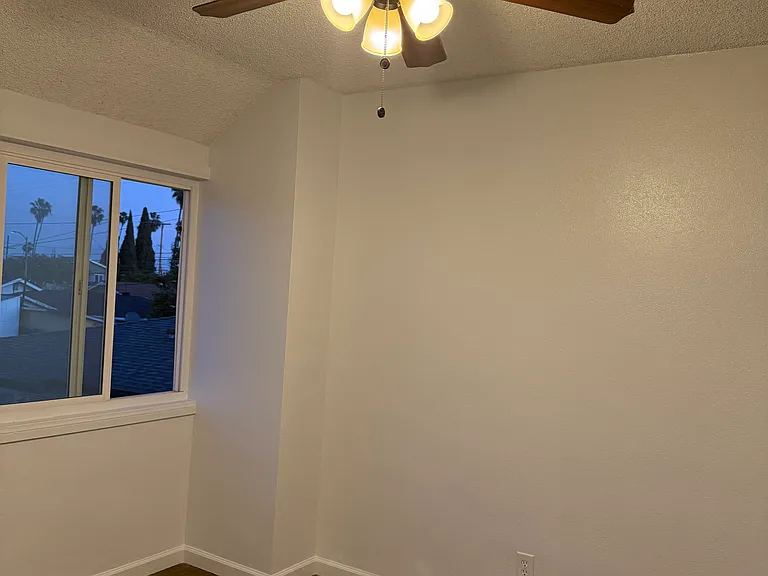 1054 E Salt Lake St #4 — Photo 19