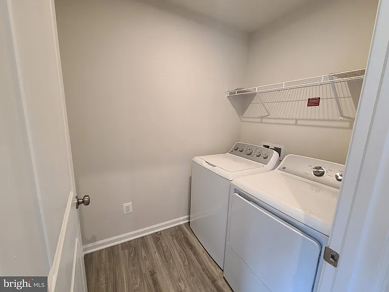 11 Holly Rd — Photo 7