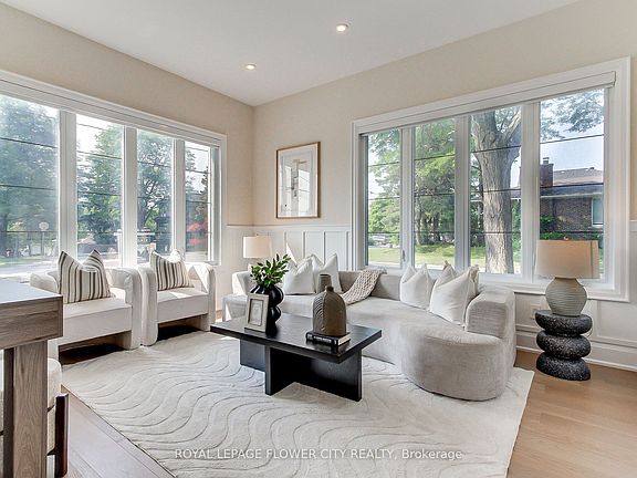 4th image of 140 Hillmount Ave