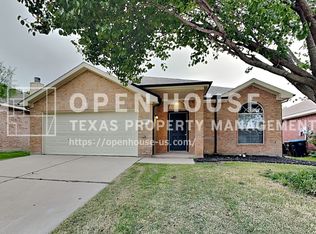 12252 Shadow Wood Trl, Burleson, TX 76028