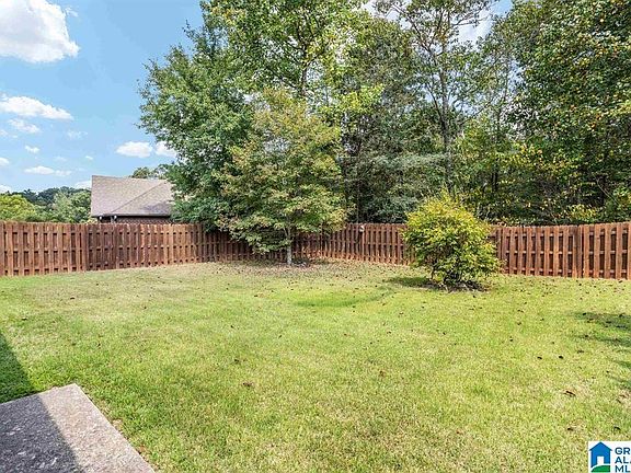 5th image of 565 Fultonbrook Dr