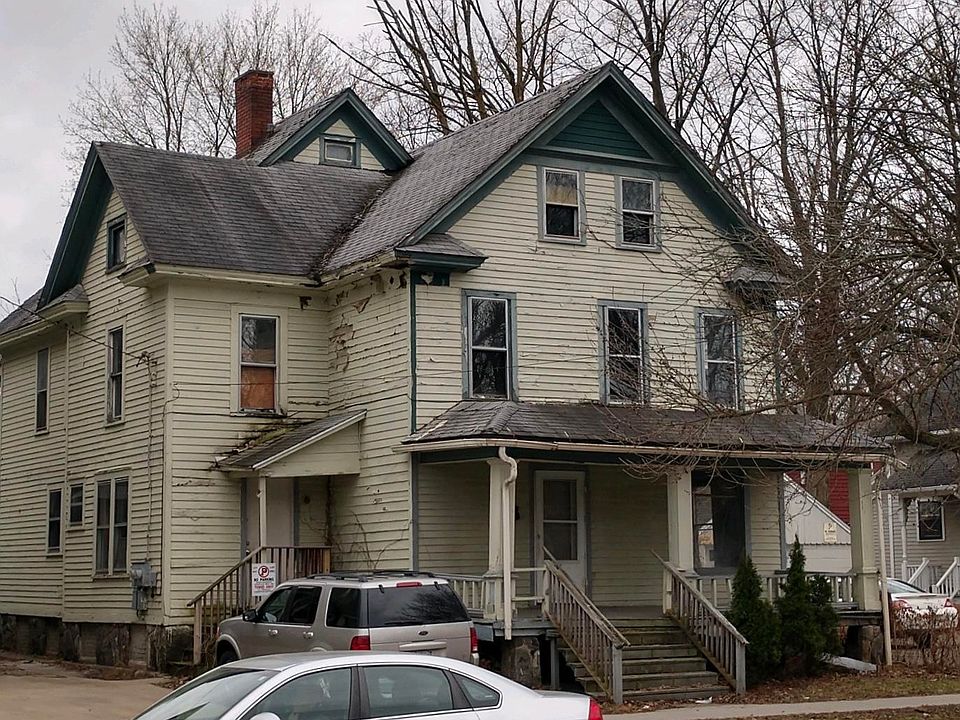 1st image of 207 W Vine St