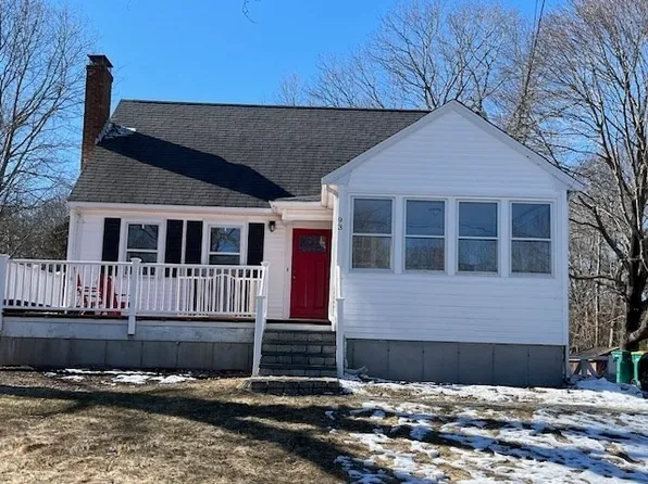 93 Willow St, Mansfield, MA 02048