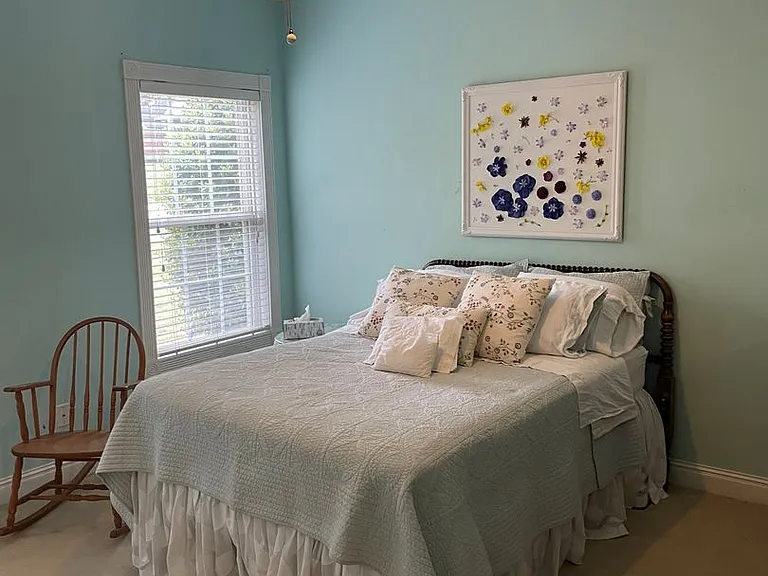 655 Belmonte Dr — Photo 8