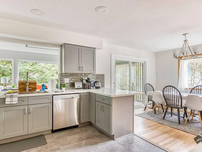 3131 SW Sherwood Pl — Photo 34