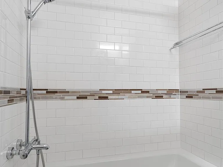 3110 Red River St #C-304 — Photo 15