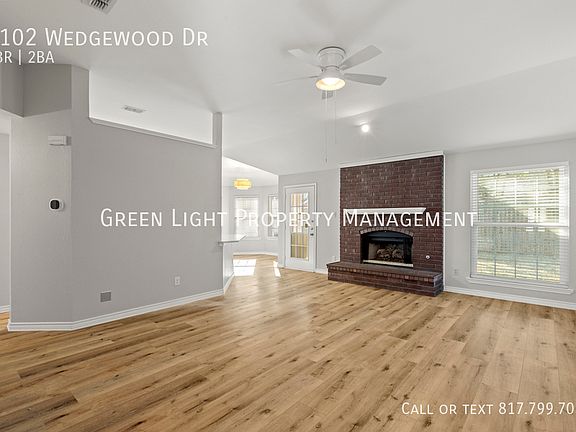 3rd image of 2102 Wedgewood Dr