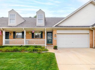23967 Ashley Dr UNIT 157, Brownstown, MI 48134