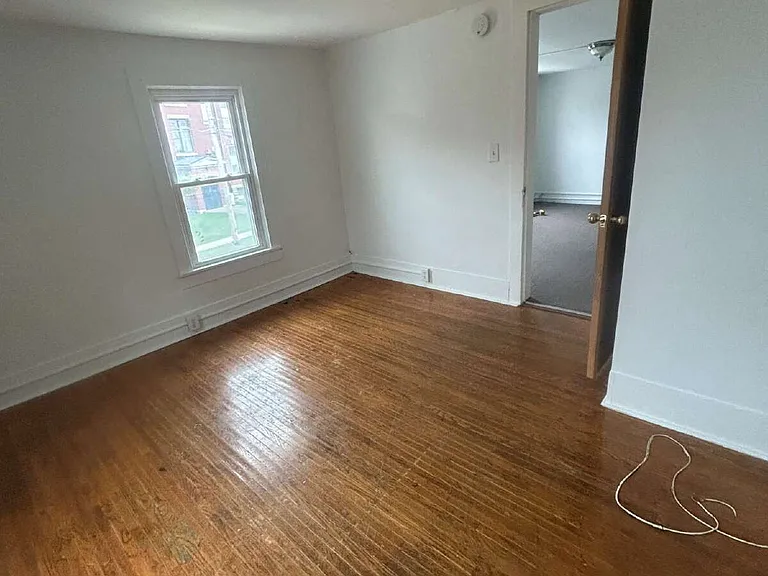 9 Hawthorne St #2 — Photo 11