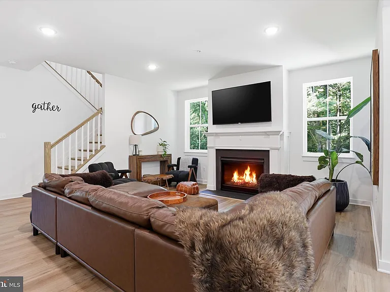 15717 Tierra Dr — Photo 12