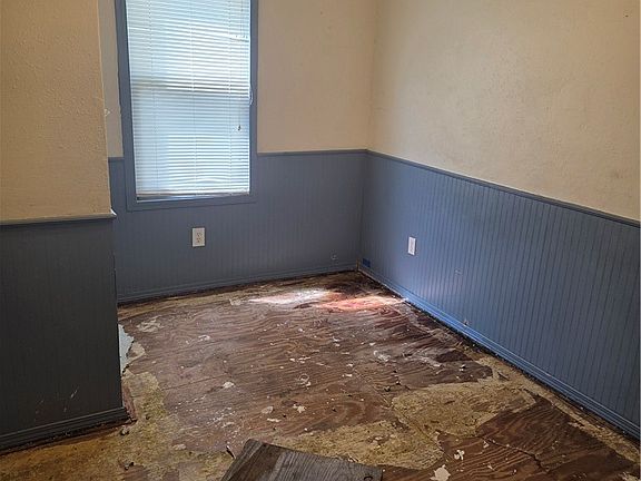 5th image of 2321 Riggan St