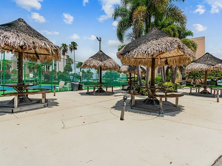 7600 Sun Island Dr S #205 — Photo 32