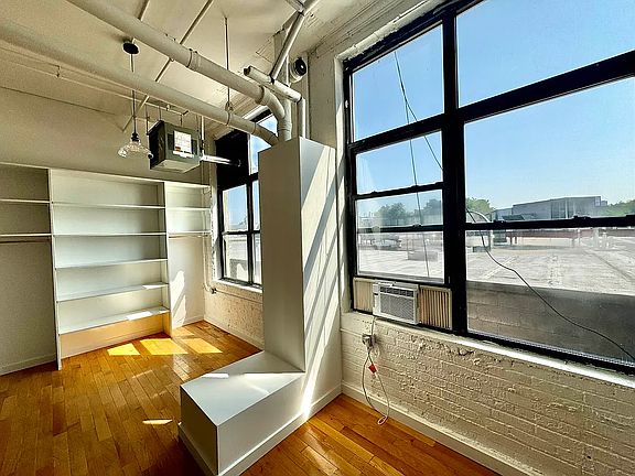 2nd image of 255 McKibbin St #302