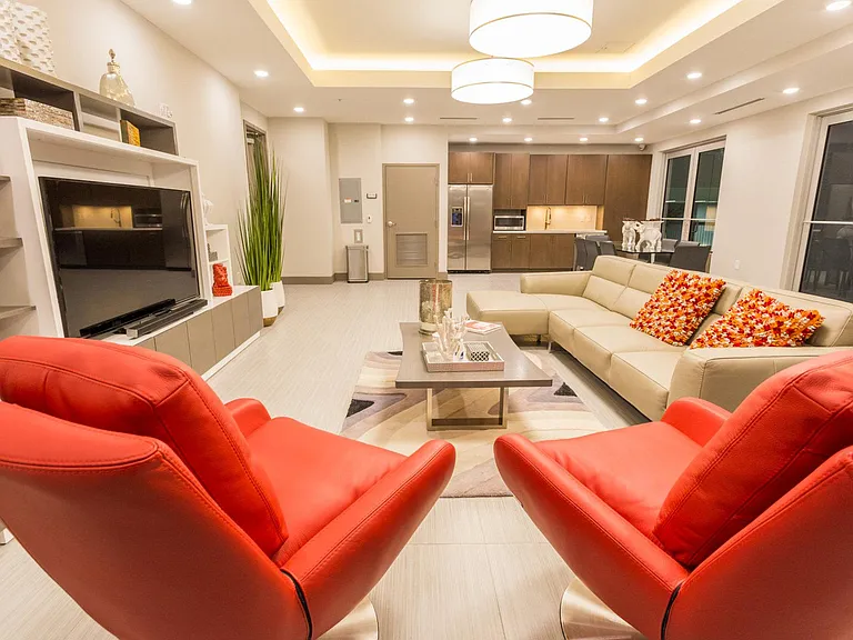 Brickell View Terrace Apartments — Photo 6