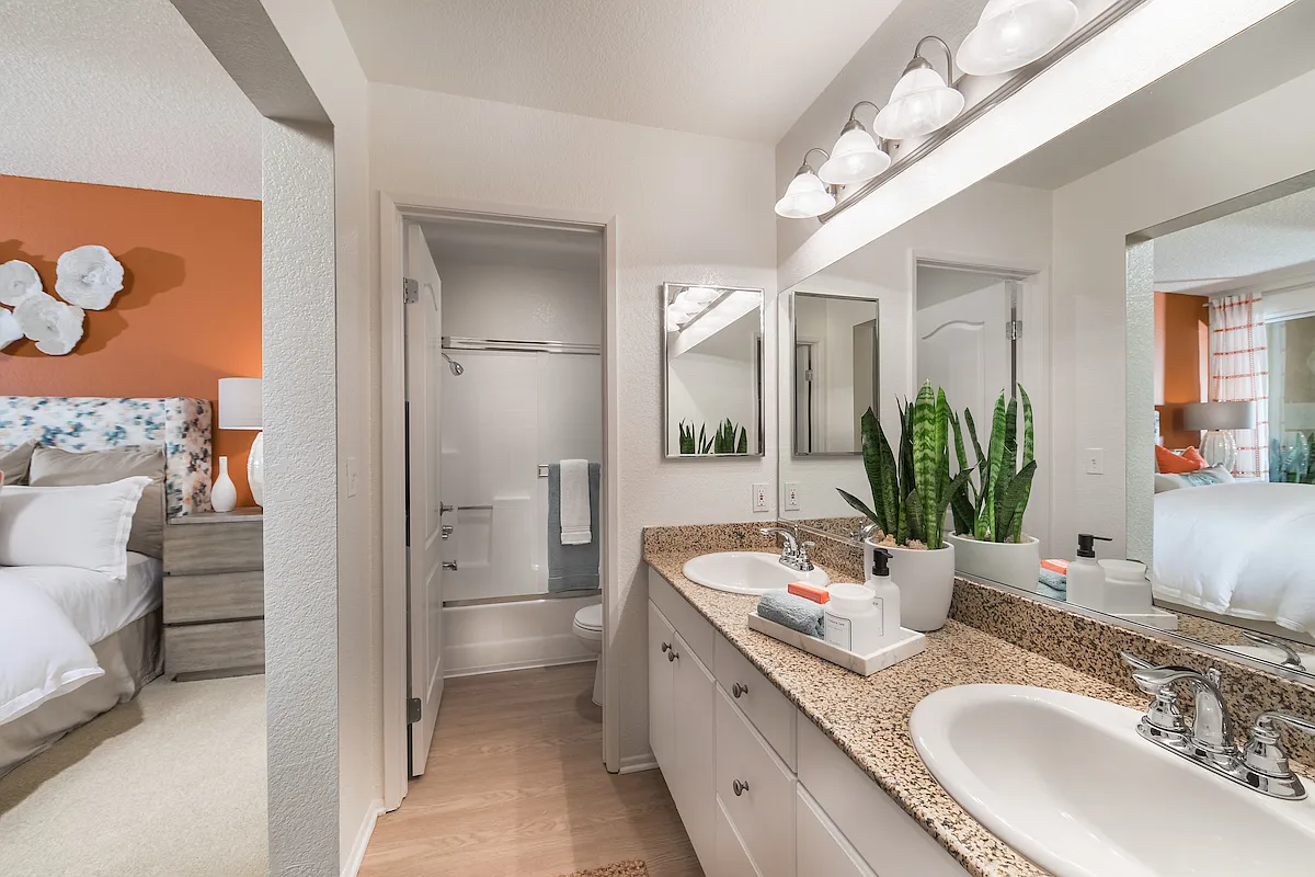 San Carlo Villa Apartment Homes — Photo 4