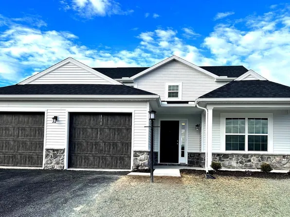 2 Lavender Ln, Lebanon, PA 17042