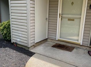 301 Meadowbrook Dr, Mays Landing, NJ 08330