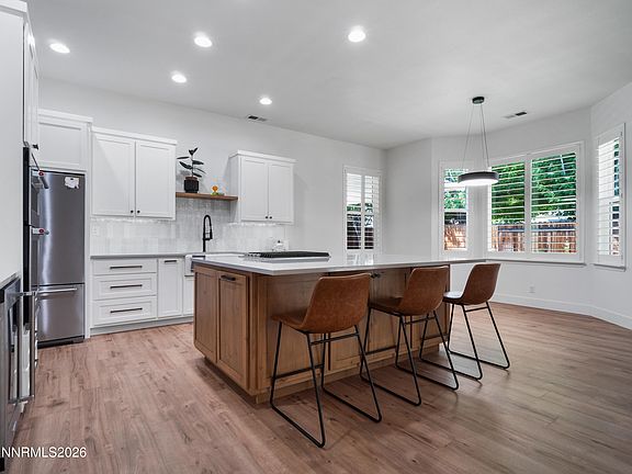 5th image of 1376 Stodick Ln
