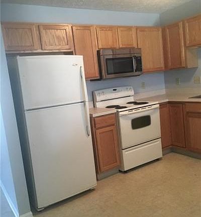 3rd image of 9986 Beverly Ln