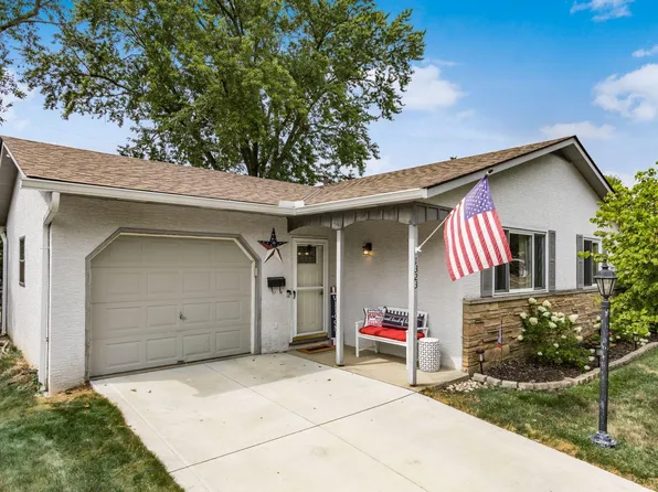 1323 Cranwood Sq S, Columbus, OH 43229