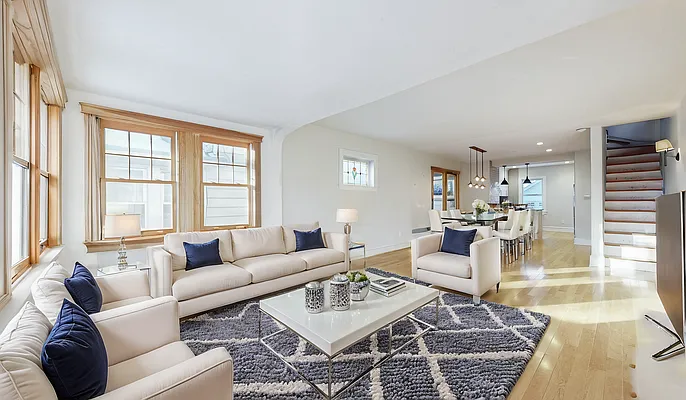 Sold by Remax City Square | media 2