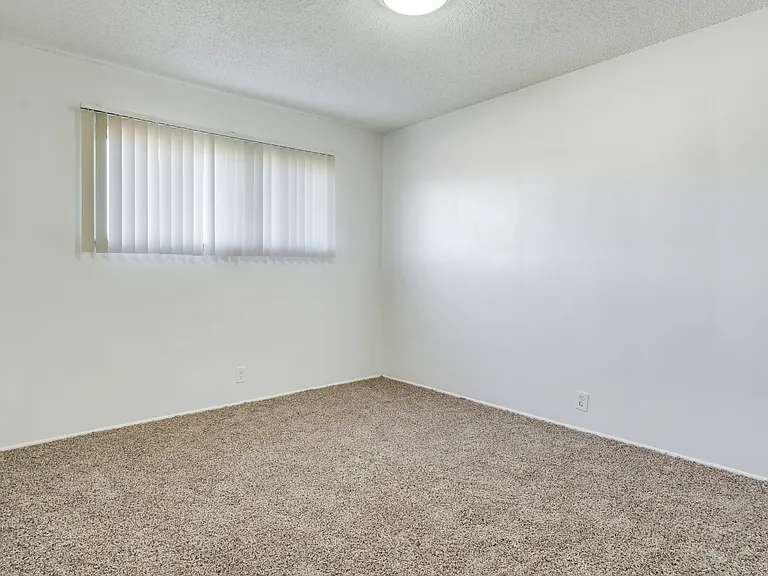 15800 Santa Ana Ave #1 — Photo 15