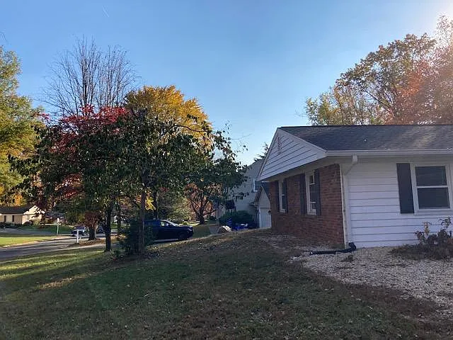 2917 Birchtree Ln — Photo 5