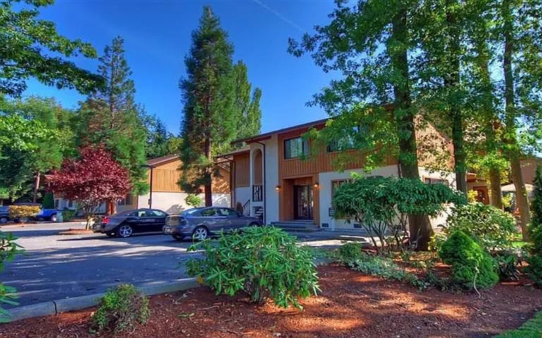 Milton Apartments - Autumn Village Apartments - Front Exteriors