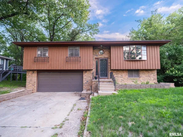 304 Rainbow Dr, Creve Coeur, IL 61610