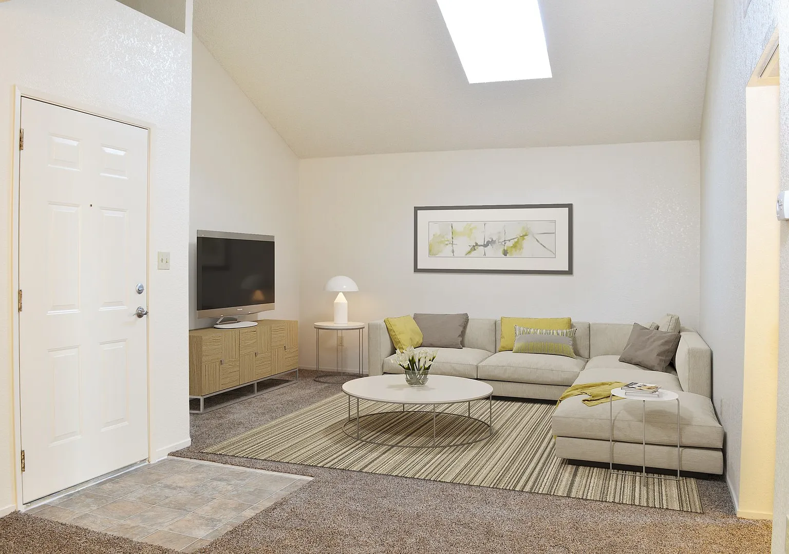 Panorama Pines Apartments — Photo 4