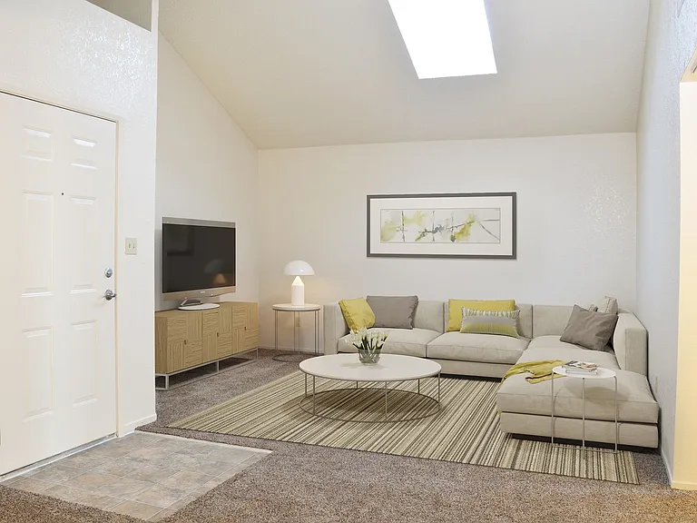 Panorama Pines Apartments — Photo 4