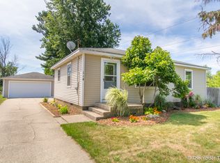 114 71st St SW, Grand Rapids, MI 49548