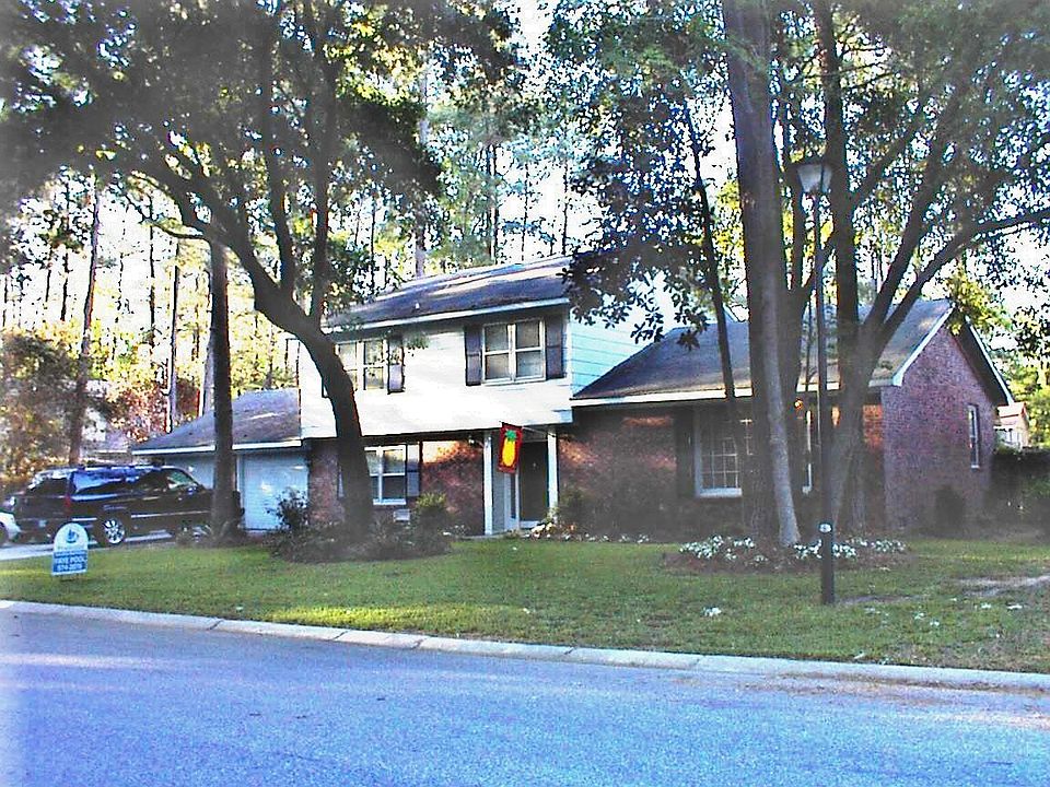 1st image of 217 Runnymede Ln