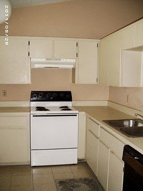2nd image of 3633 Westland Dr