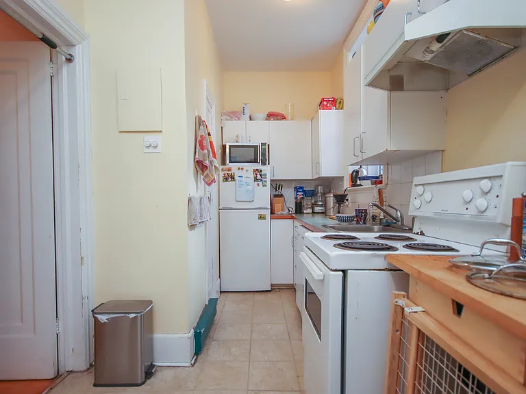 260 Somerset St W #1 — Photo 10