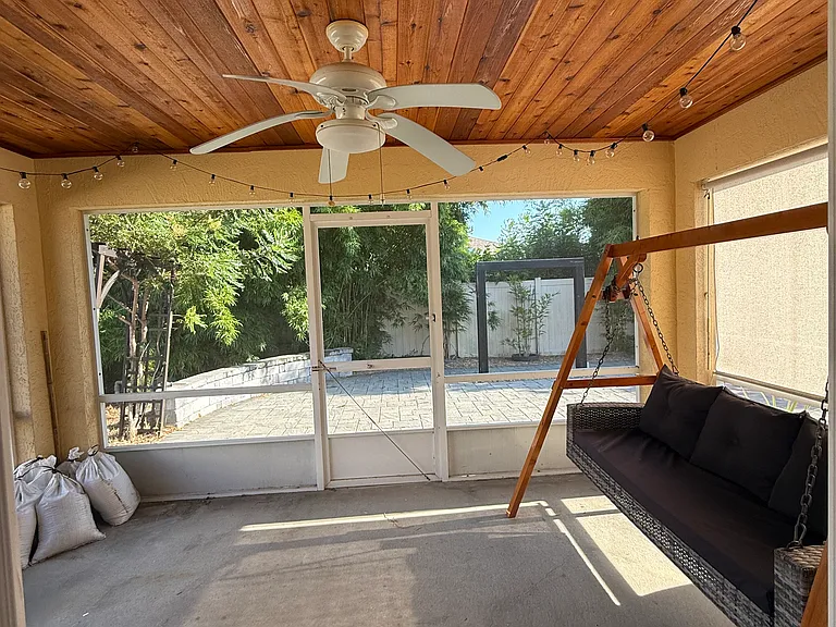 226 Tree Branch Ln — Photo 17