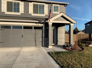 180 SW 30th St, Redmond, OR 97756